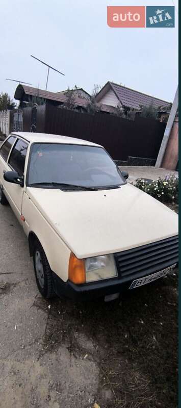 Хэтчбек ЗАЗ 1102 Таврия 1993 в Херсоне