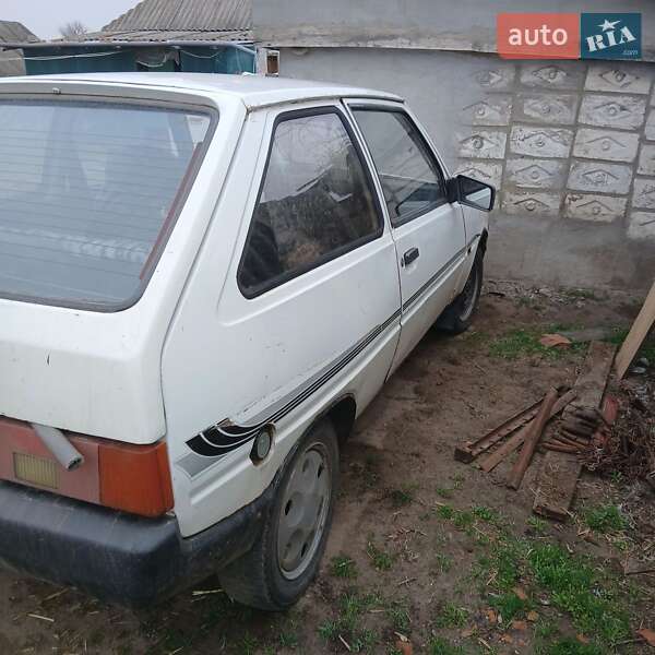 Хэтчбек ЗАЗ 1102 Таврия 1992 в 