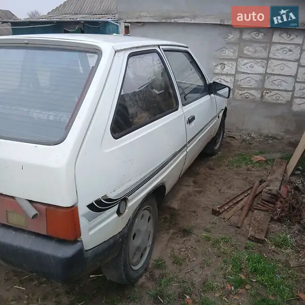 Хэтчбек ЗАЗ 1102 Таврия 1992 в 