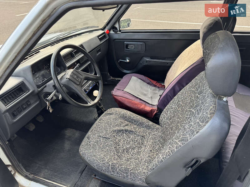 Хетчбек ЗАЗ 1102 Таврія 1992 в Броварах фото 3 Хетчбек ЗАЗ 1102 Таврія 1992 в Броварах