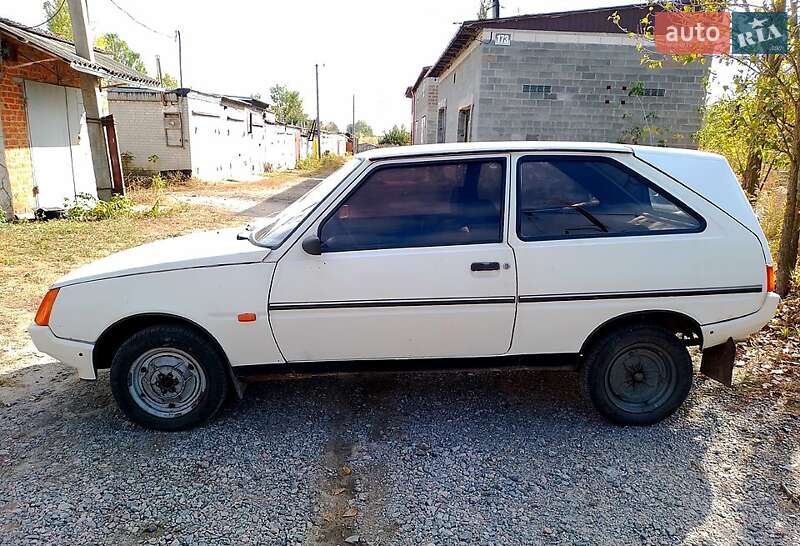 Хэтчбек ЗАЗ 1102 Таврия 1991 в 