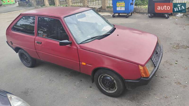 Хэтчбек ЗАЗ 1102 Таврия 1993 в Запорожье