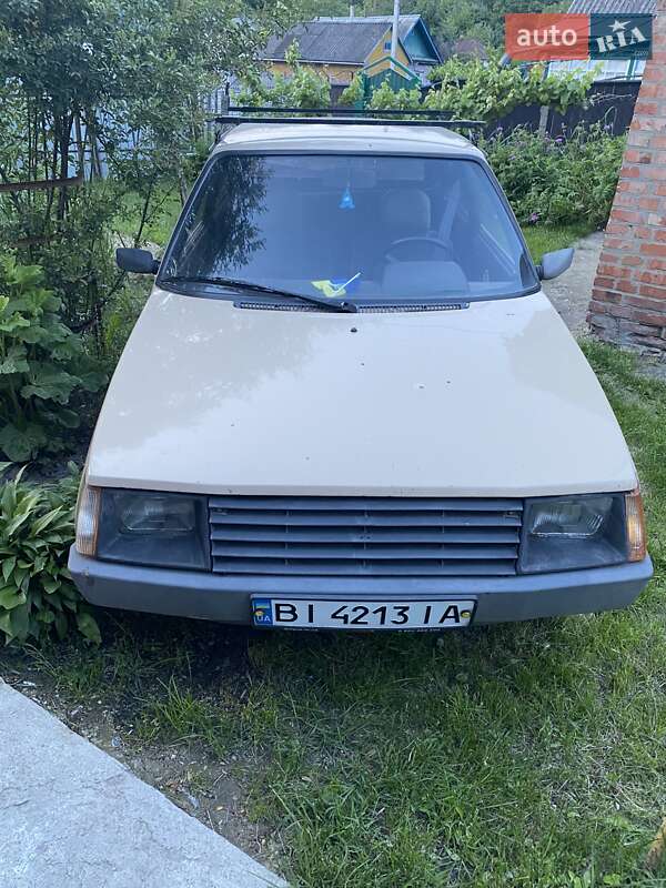 Хетчбек ЗАЗ 1102 Таврія 1995 в 