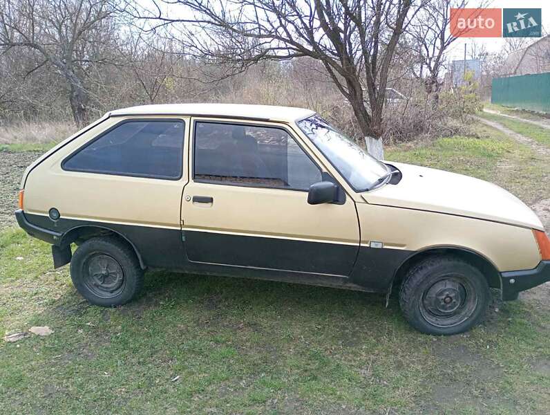 Хетчбек ЗАЗ 1102 Таврія 1993 в Світловодську