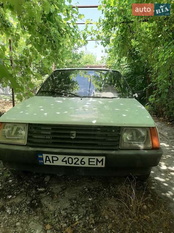 Хетчбек ЗАЗ 1102 Таврія 1992 в 