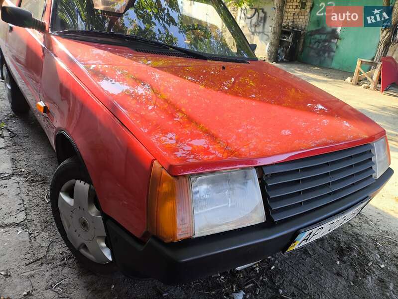 Хэтчбек ЗАЗ 1102 Таврия 1991 в Запорожье