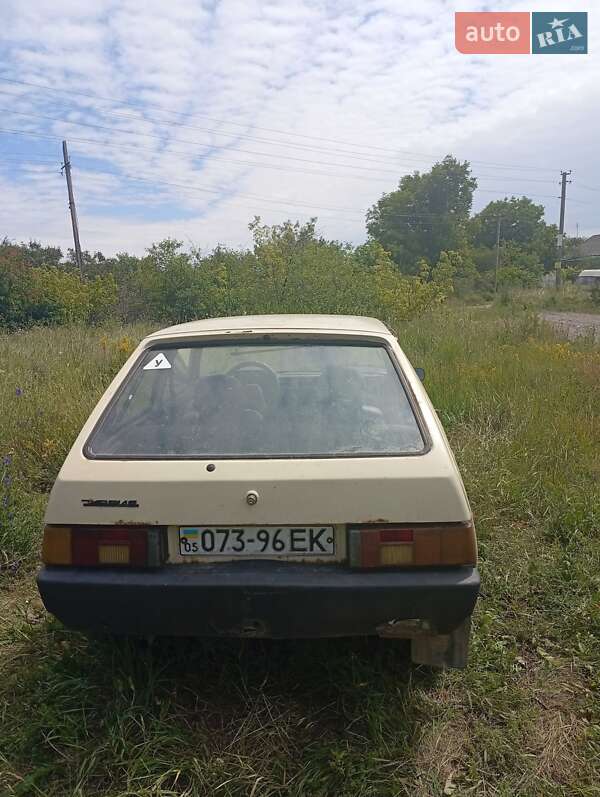 Хэтчбек ЗАЗ 1102 Таврия 1993 в Харькове