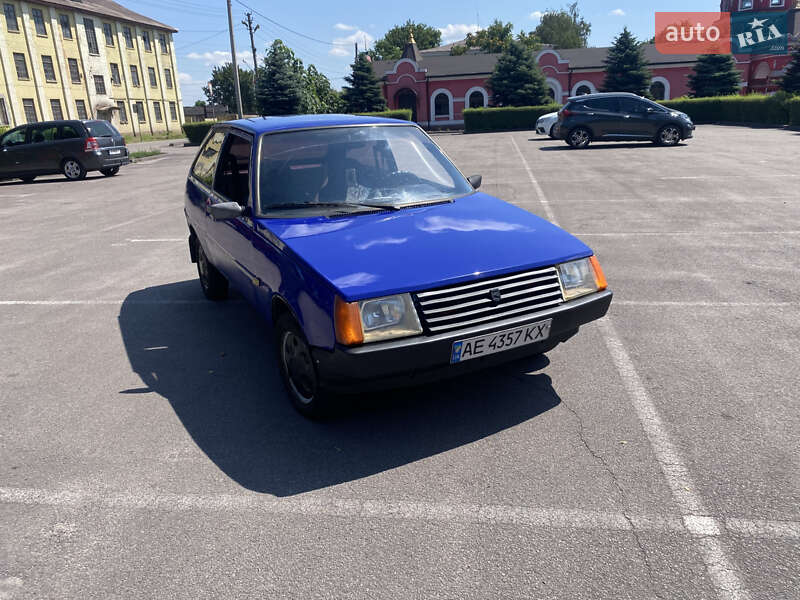 Хэтчбек ЗАЗ 1102 Таврия 1991 в Каменском
