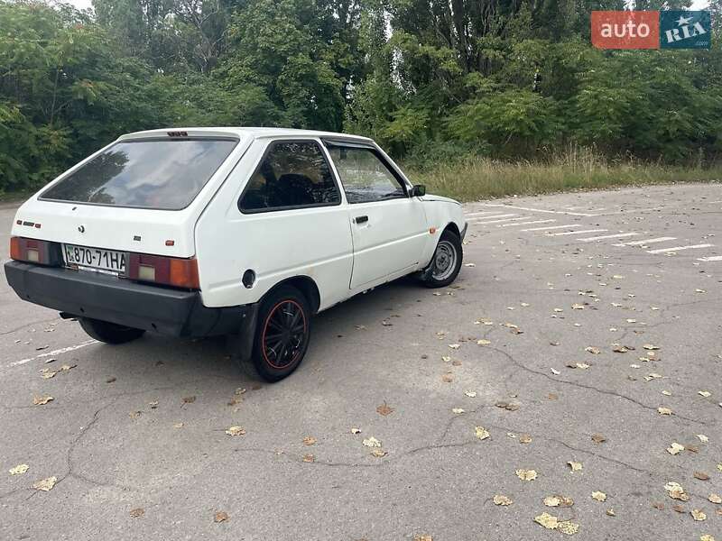 Хэтчбек ЗАЗ 1102 Таврия 1992 в Светловодске