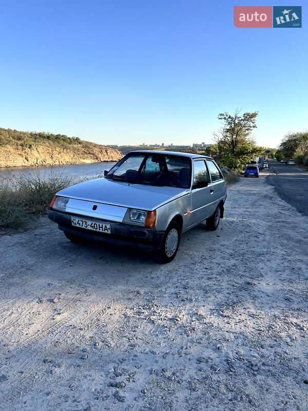 Хетчбек ЗАЗ 1102 Таврія 1997 в Запоріжжі фото 7 Хетчбек ЗАЗ 1102 Таврія 1997 в Запоріжжі