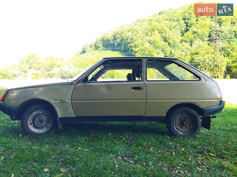 Хэтчбек ЗАЗ 1102 Таврия 1994 в Поляне