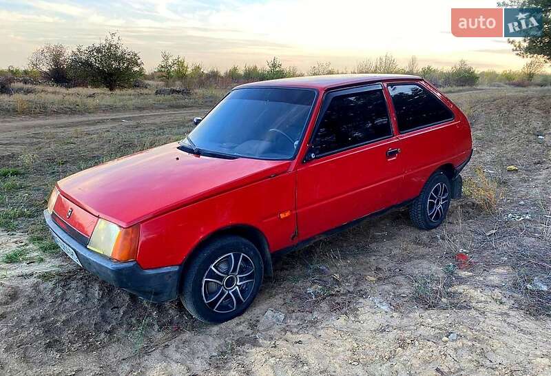 Хэтчбек ЗАЗ 1102 Таврия 1994 в Никополе
