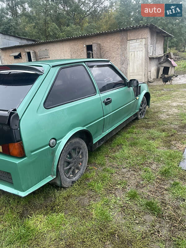 Хэтчбек ЗАЗ 1102 Таврия 1995 в Черновцах