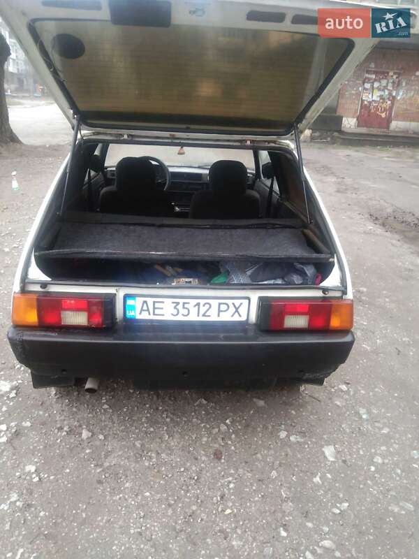Хэтчбек ЗАЗ 1102 Таврия 1991 в Каменском фото 4 Хэтчбек ЗАЗ 1102 Таврия 1991 в Каменском