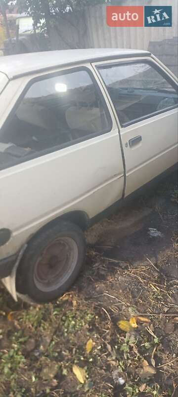 Хэтчбек ЗАЗ 1102 Таврия 1993 в Чернигове