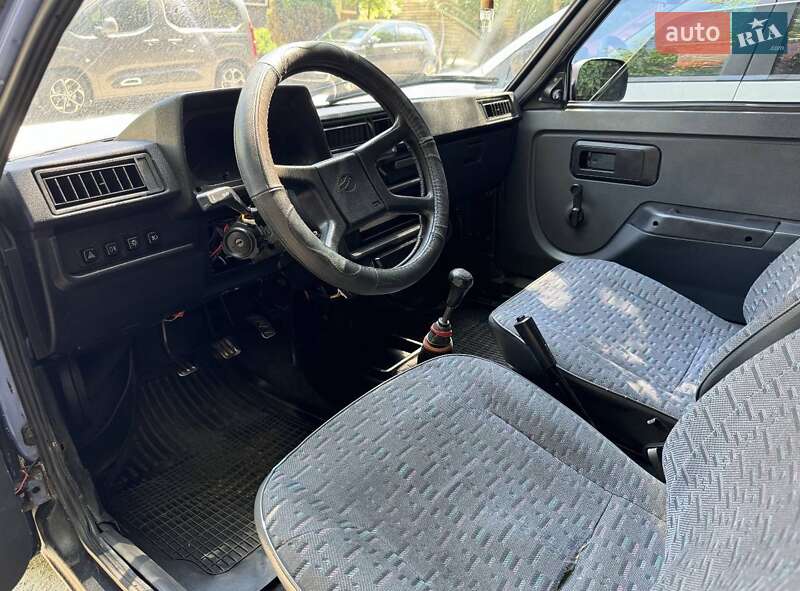 Хетчбек ЗАЗ 1102 Таврія 2000 в Києві