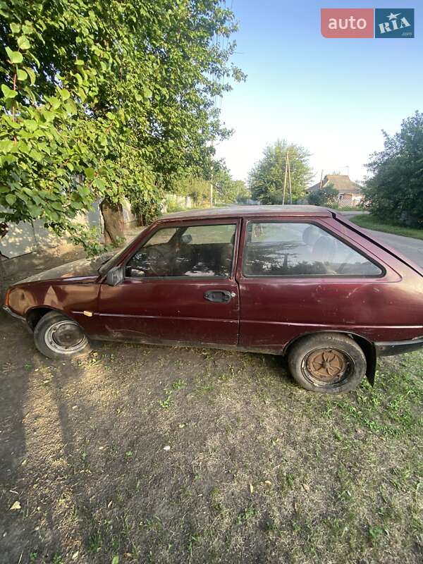 Хэтчбек ЗАЗ 1102 Таврия 1989 в Кегичевке