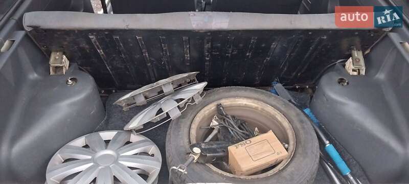 Хэтчбек ЗАЗ 1102 Таврия 1993 в Киеве фото 13 Хэтчбек ЗАЗ 1102 Таврия 1993 в Киеве