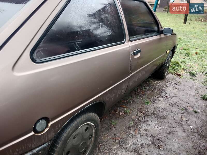 Хэтчбек ЗАЗ 1102 Таврия 1994 в Ромнах