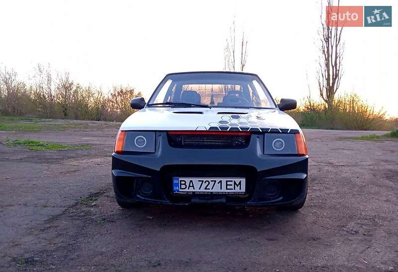 ЗАЗ 1102 Таврия 1994 ЗАЗ 1102 Таврия 1994