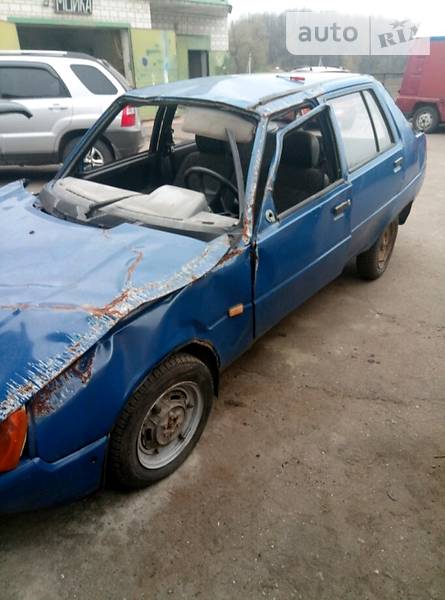 Седан ЗАЗ 1103 Славута 2004 в Украинке