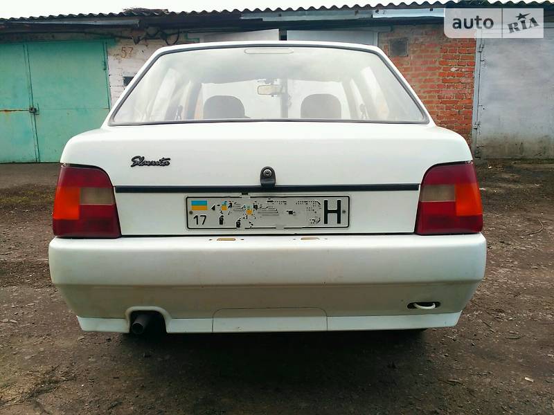 Лифтбек ЗАЗ 1103 Славута 2003 в Хороле