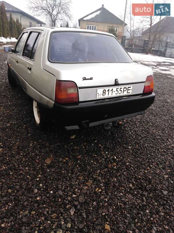 Хетчбек ЗАЗ 1103 Славута 2003 в Іршаві