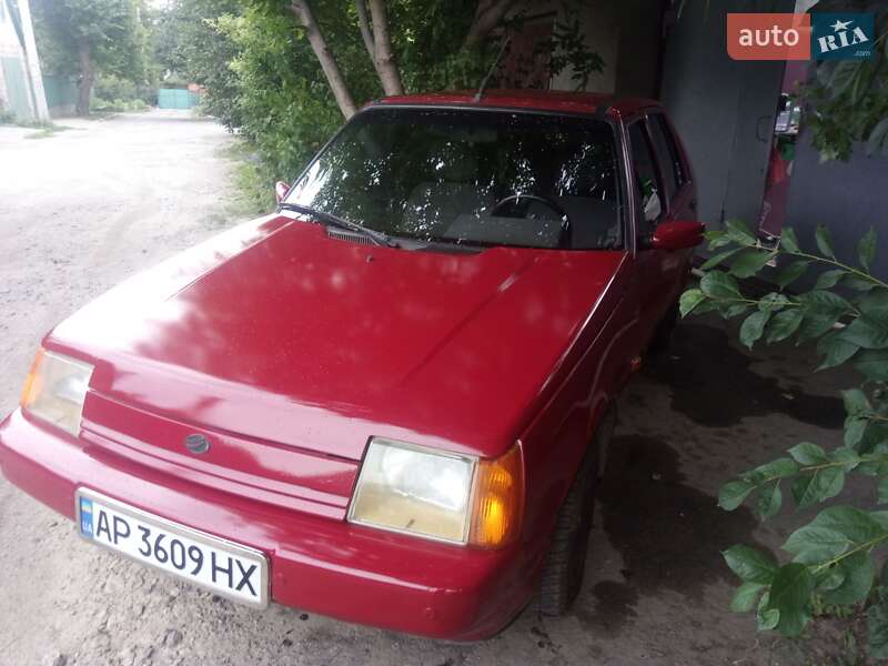 Лифтбек ЗАЗ 1103 Славута 2003 в Запорожье