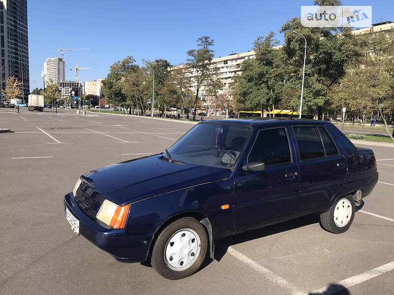 Хэтчбек ЗАЗ 1103 Славута 2004 в 