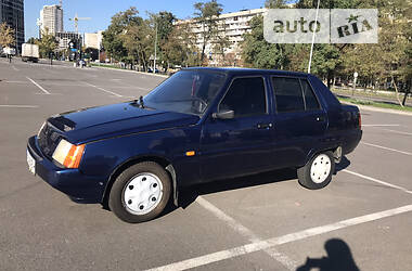Хэтчбек ЗАЗ 1103 Славута 2004 в 