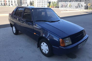Хэтчбек ЗАЗ 1103 Славута 2004 в 