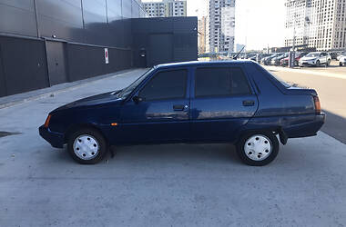 Хэтчбек ЗАЗ 1103 Славута 2004 в 