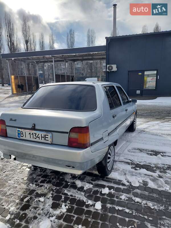 Хэтчбек ЗАЗ 1103 Славута 2004 в Кременчуге