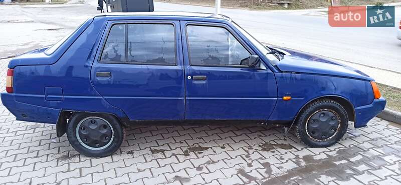 Седан ЗАЗ 1103 Славута 2003 в Черновцах фото 8 Седан ЗАЗ 1103 Славута 2003 в Черновцах