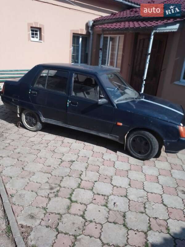 Лифтбек ЗАЗ 1103 Славута 2004 в Ивано-Франковске
