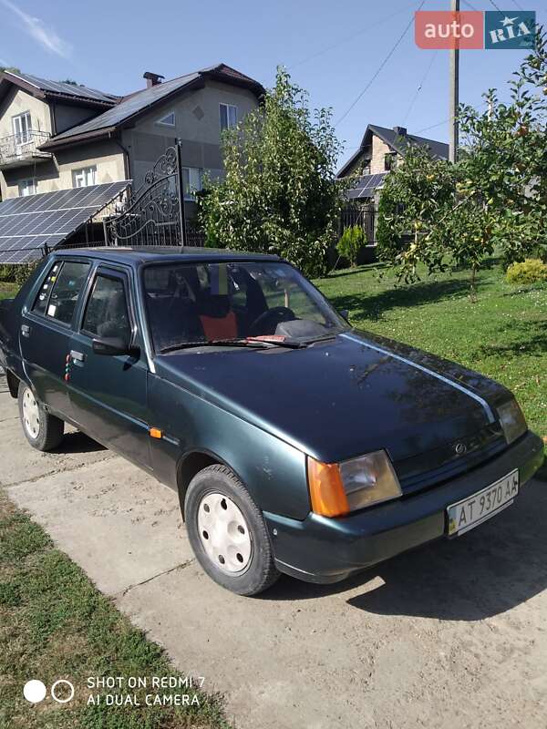 Лифтбек ЗАЗ 1103 Славута 2004 в Ивано-Франковске