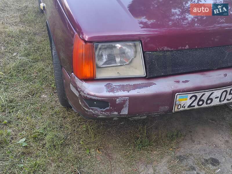 Лифтбек ЗАЗ 1103 Славута 2000 в Днепре фото Лифтбек ЗАЗ 1103 Славута 2000 в Днепре