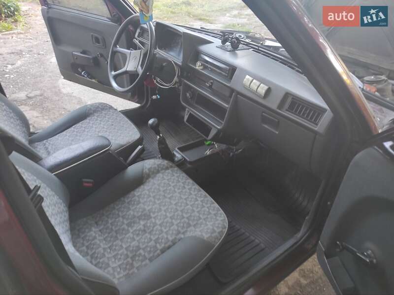 Лифтбек ЗАЗ 1103 Славута 2000 в Днепре фото 13 Лифтбек ЗАЗ 1103 Славута 2000 в Днепре