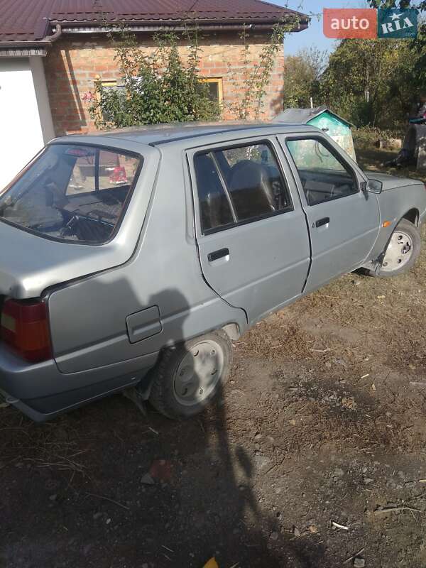 Лифтбек ЗАЗ 1103 Славута 2009 в Лысянке