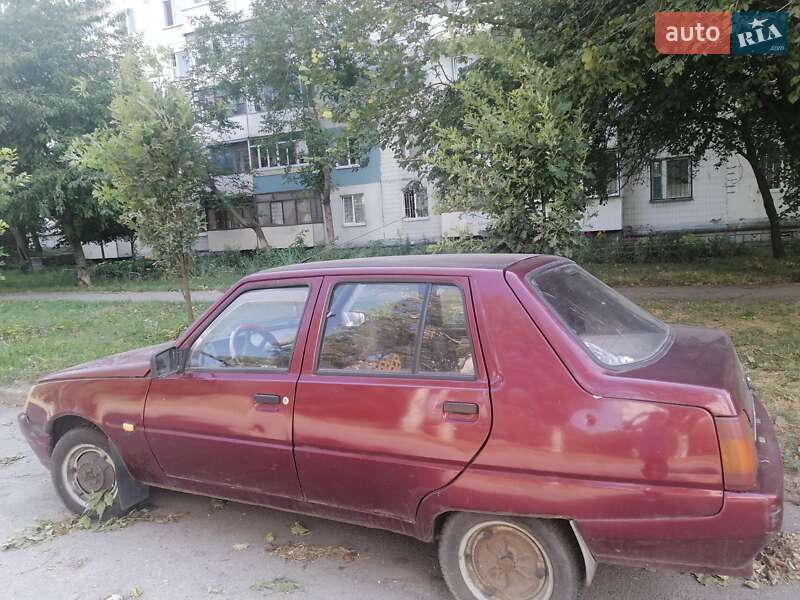 Ліфтбек ЗАЗ 1103 Славута 2004 в Запоріжжі