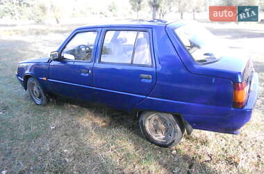 Лифтбек ЗАЗ 1103 Славута 2005 в 