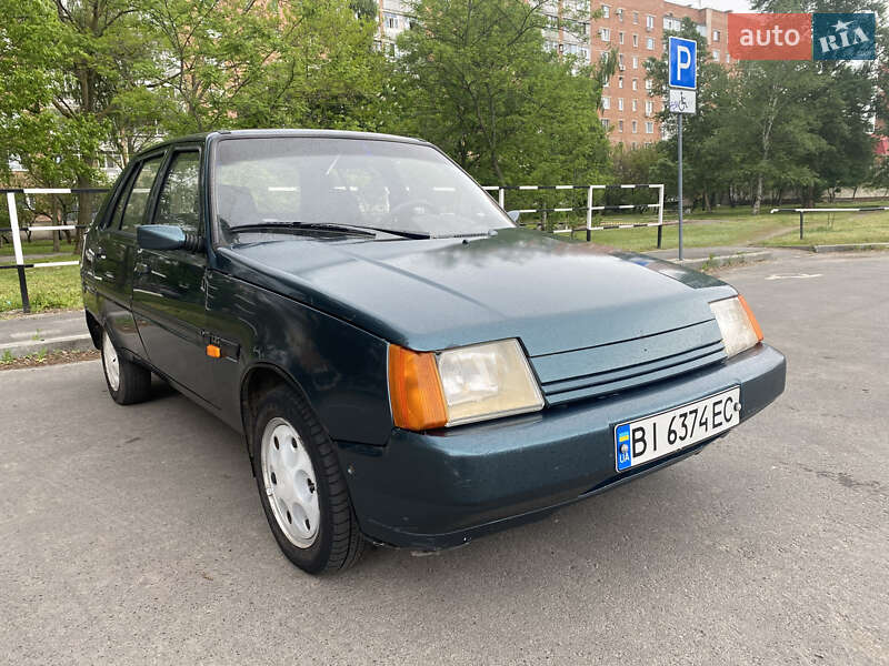 Ліфтбек ЗАЗ 1103 Славута 2004 в Києві