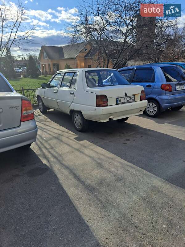 Лифтбек ЗАЗ 1103 Славута 2004 в Борисполе