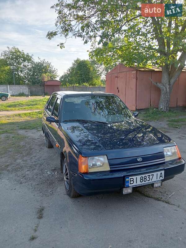 Ліфтбек ЗАЗ 1103 Славута 2004 в Лубнах