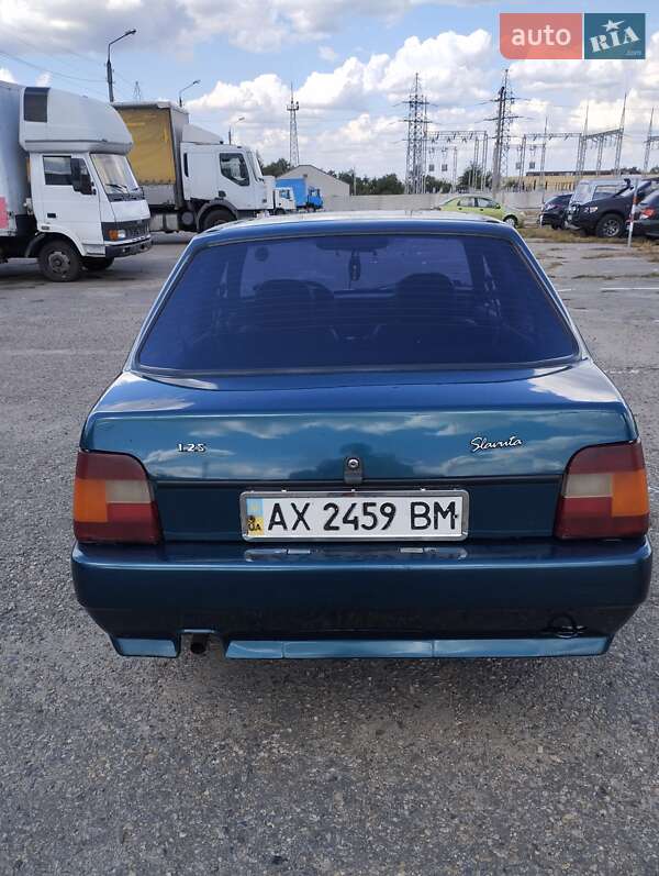 Ліфтбек ЗАЗ 1103 Славута 2005 в Харкові