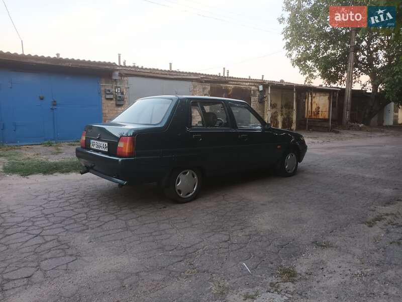 Лифтбек ЗАЗ 1103 Славута 2004 в Запорожье