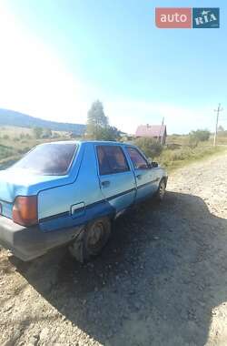Лифтбек ЗАЗ 1103 Славута 2003 в 