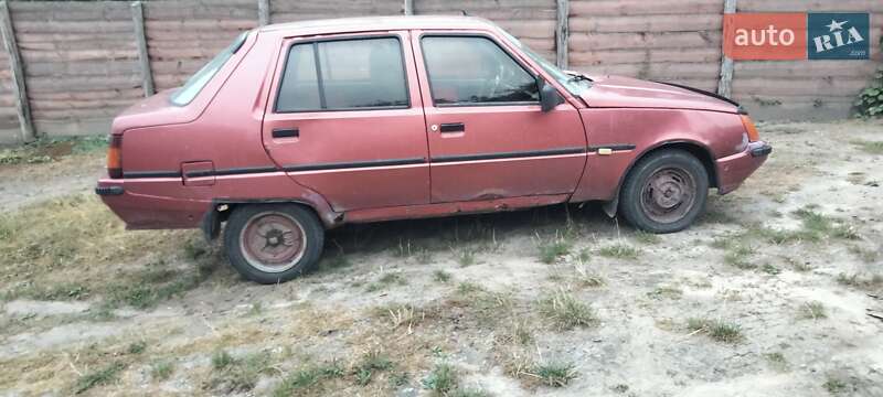 Лифтбек ЗАЗ 1103 Славута 2005 в Житомире фото 4 Лифтбек ЗАЗ 1103 Славута 2005 в Житомире