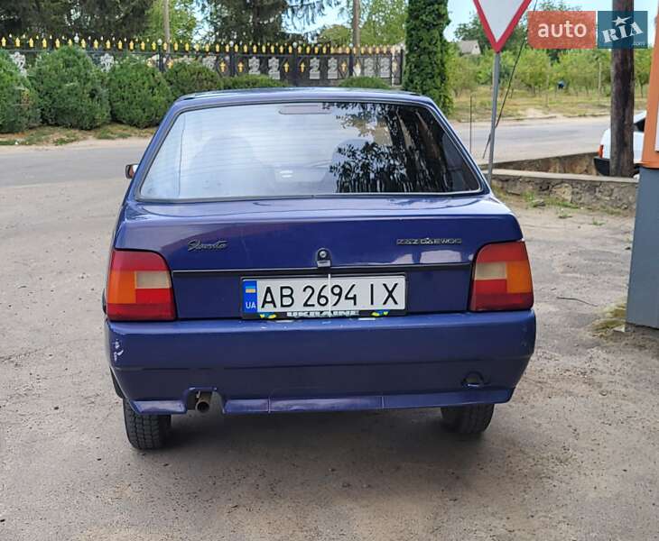 Ліфтбек ЗАЗ 1103 Славута 2002 в Чернівцях фото 2 Ліфтбек ЗАЗ 1103 Славута 2002 в Чернівцях