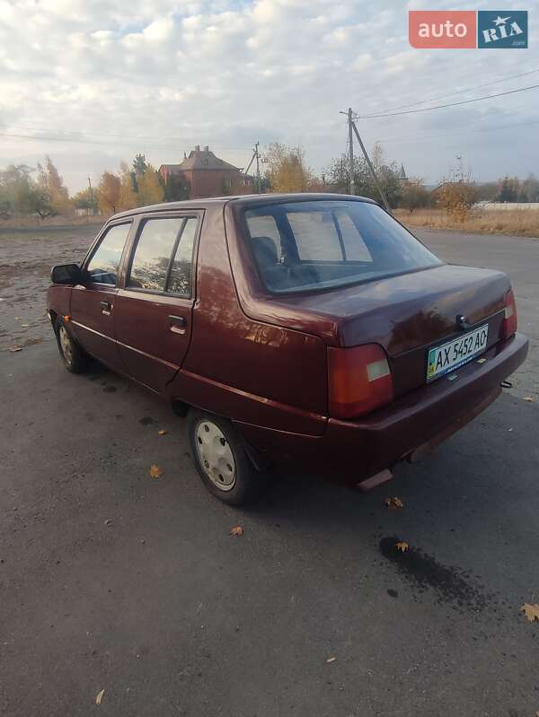 Ліфтбек ЗАЗ 1103 Славута 2006 в Харкові